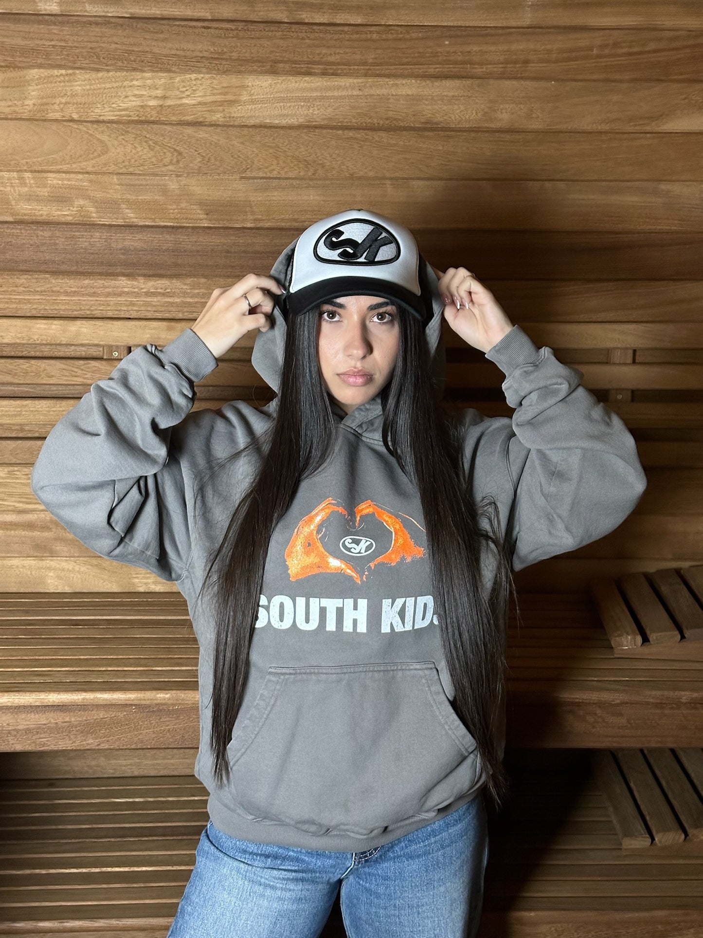 Watch Your Back Hoodie Pigment Grey