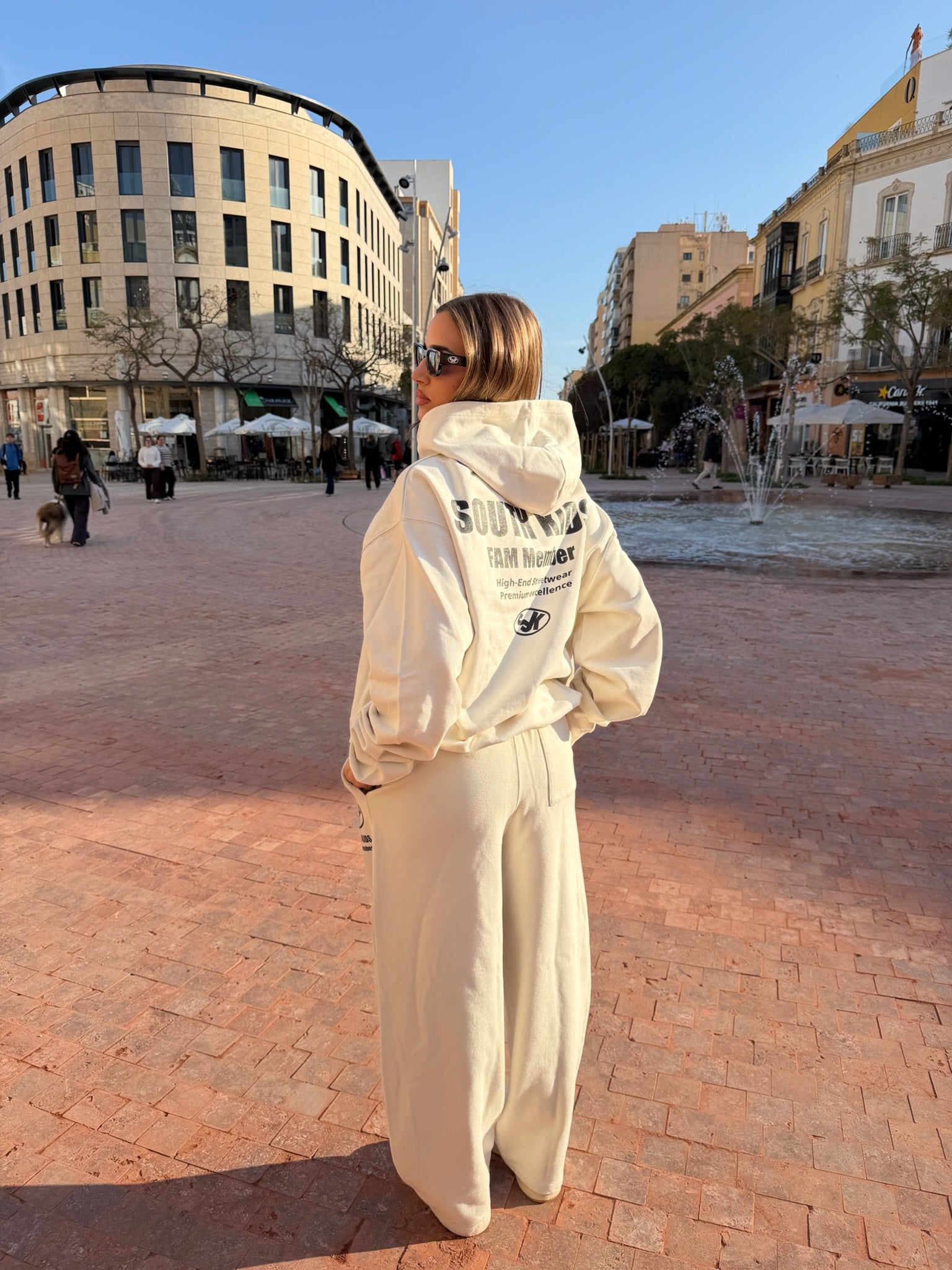 FAM Member Baggy Sweatpants Vintage White
