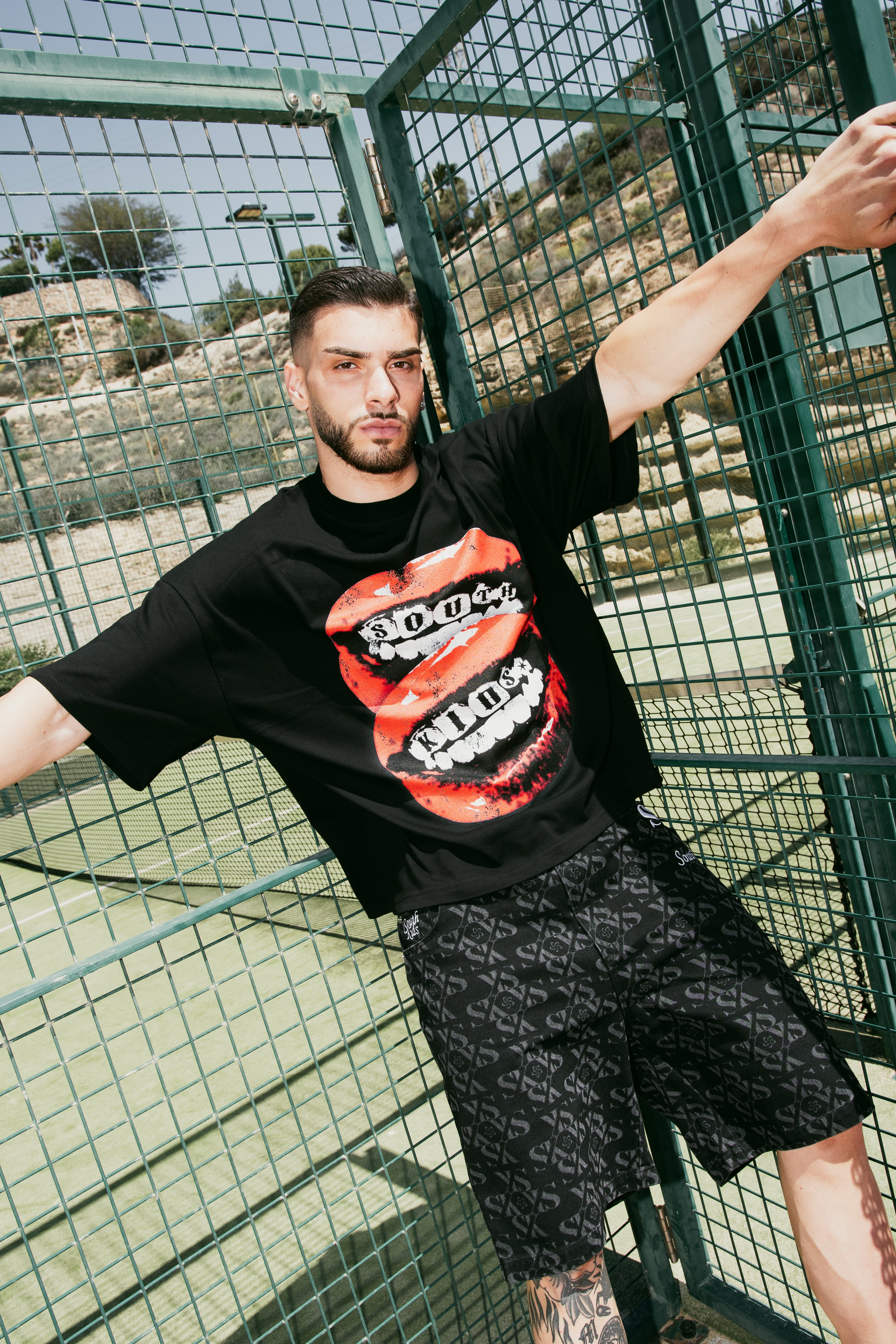 Mouth Tee Black